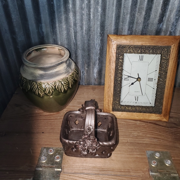 Vintage Hosely Jardiniere pottery Group. - Picture 3 of 15